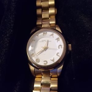 Marc by Marc‎ Jacobs Ladies Watch MBM31111 Analog Goldtone Band White Logo Face
